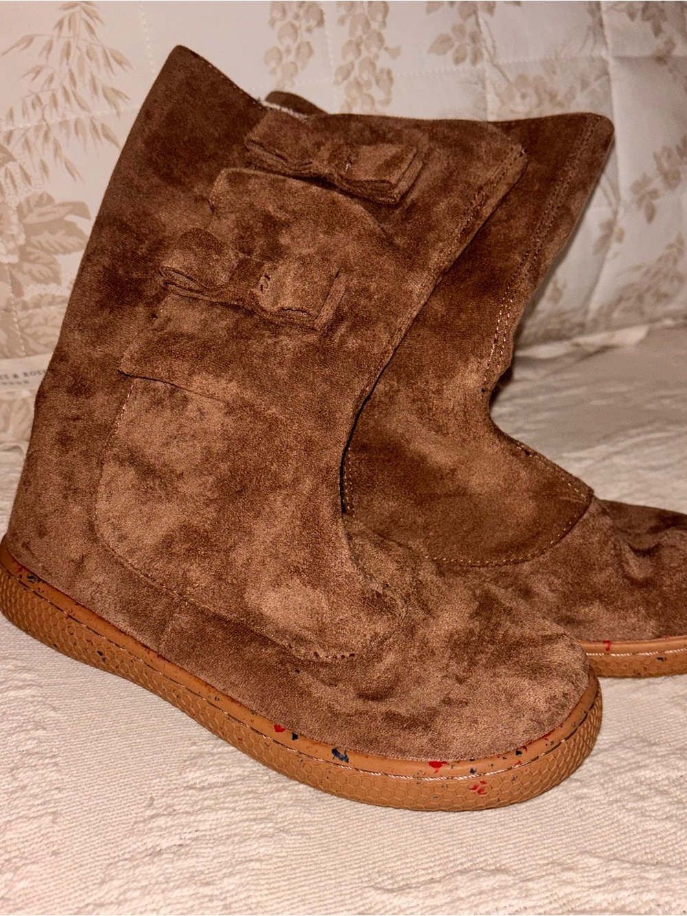 Livie & Luca Neve Brown Suede Bow boots size 1